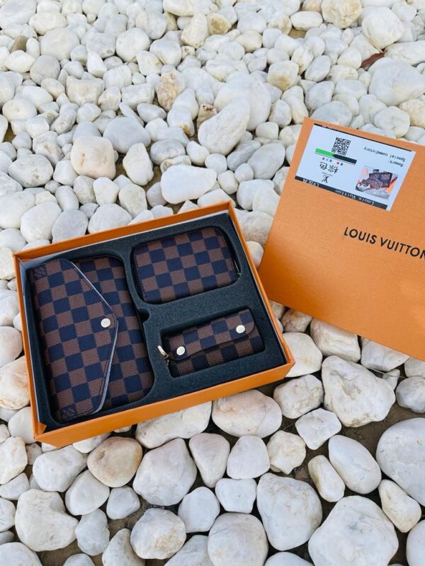 Louis Vuitton Felicie 4 in 1 Multi Pochette Perfect Gift Set - Image 2