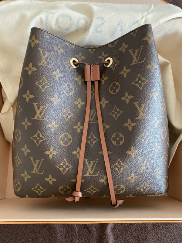 Louis Vuitton Neonoe Monogram - Image 4
