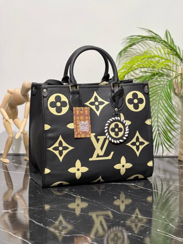 Louis Vuitton Onthego Bicolor - Image 9