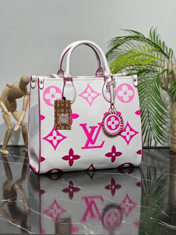 Louis Vuitton Onthego Bicolor - Image 8
