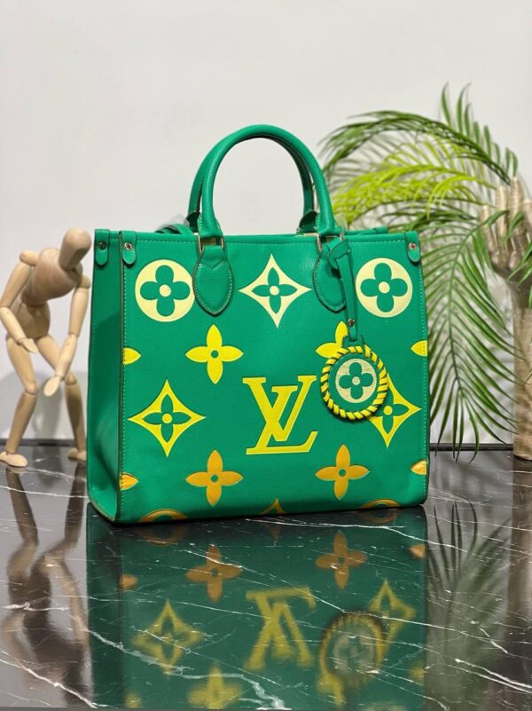 Louis Vuitton Onthego Bicolor - Image 3
