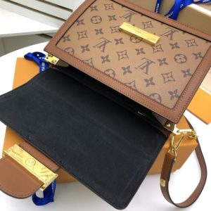 Alternative view of Louis Vuitton DAUPHINE MM