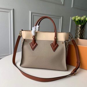 Alternative view of Louis Vuitton On My Side MM